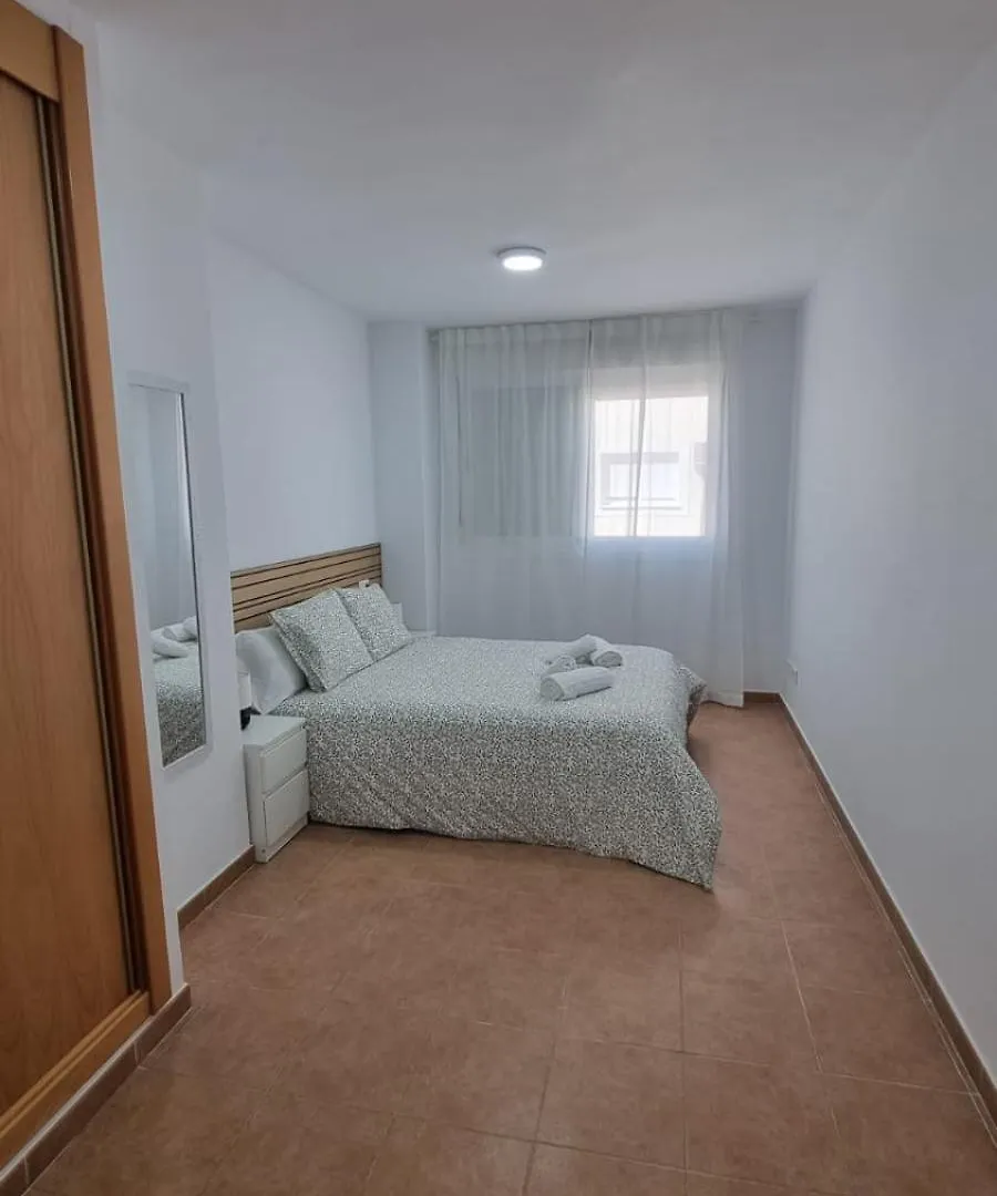 아파트 Moderno Apartamento 3 Dormitorios, Garaje Y Piscina 라알가바